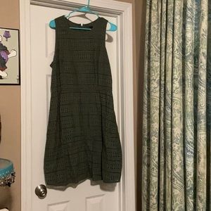 Cute gap eyelet green dress size 16T